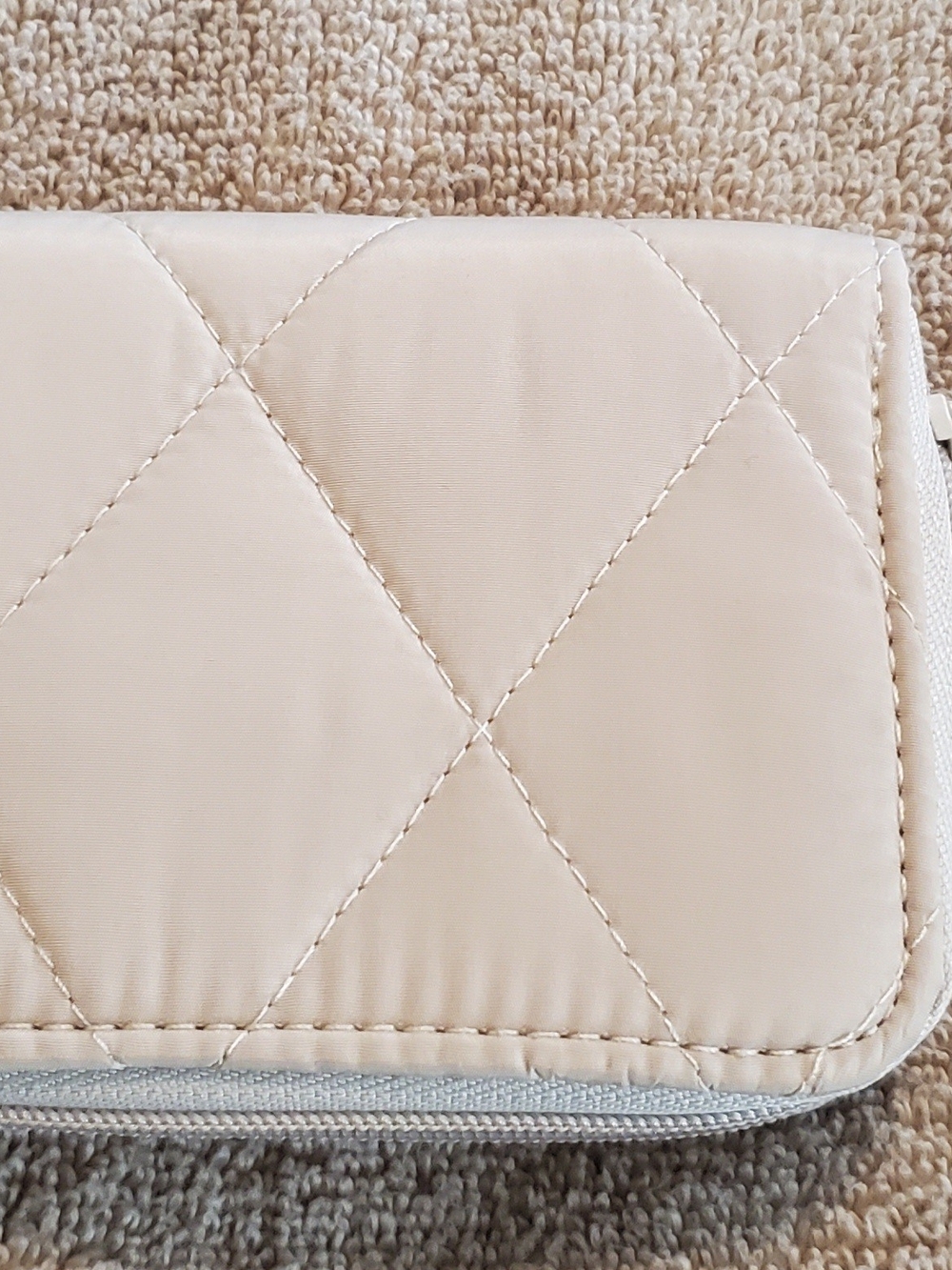 Vera Bradley RFID Blocking Ultralight Small Zip-Around Wallet in Caramel Cream